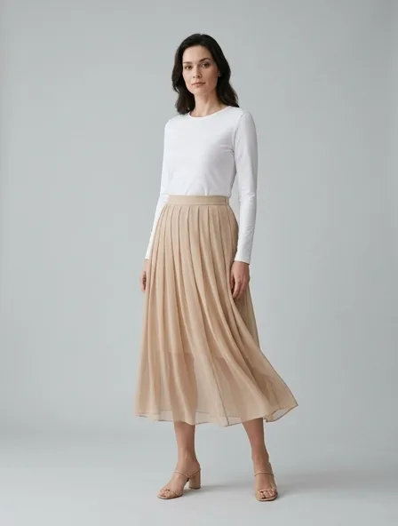 Skirt in chiffon, on a model in a studio