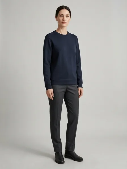Sweater in interlock jersey, on a model in a studio